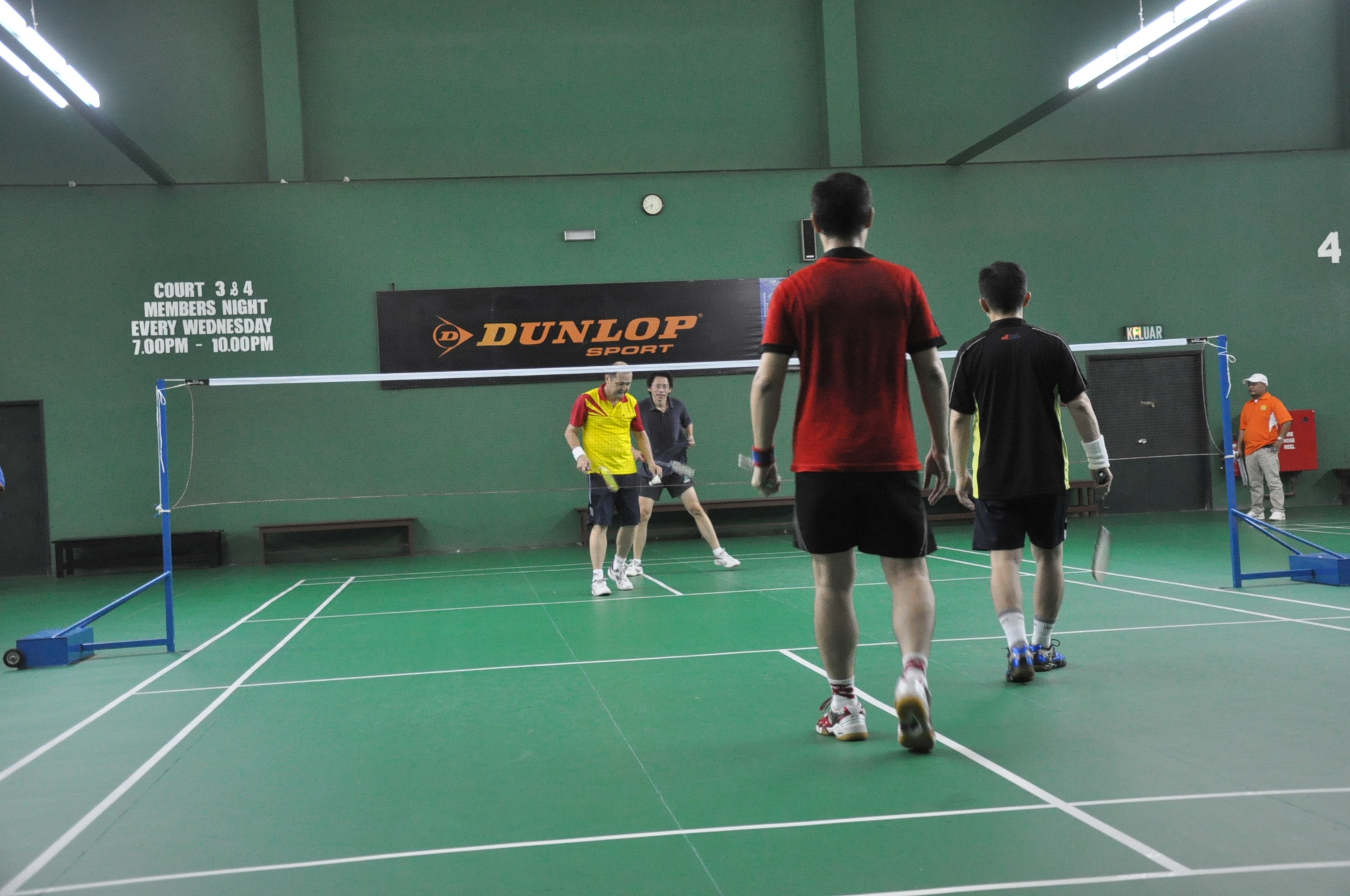 Badminton